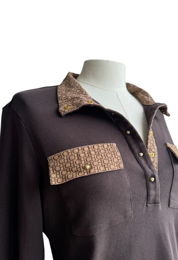 CAROLINA HERRERA - POLO BROWN MOMOGRAM - Image 6